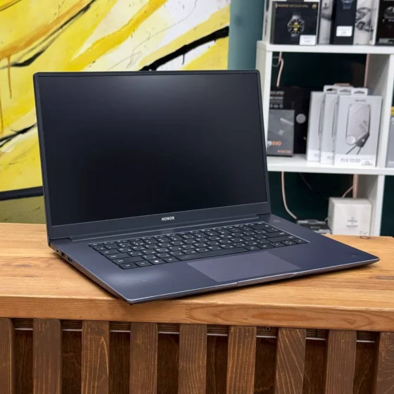 Honor MagicBook 15" i3-10 | 8/256Gb