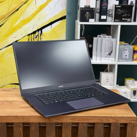 Honor MagicBook X15 i5-10210U | 8/512Gb