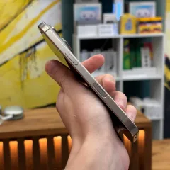 iPhone 16 Pro 256Gb | Natural Titanium 2