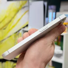iPhone 17е 256Gb | White 5