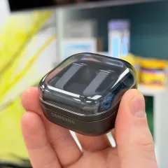 Samsung Galaxy Buds4 Pro 3